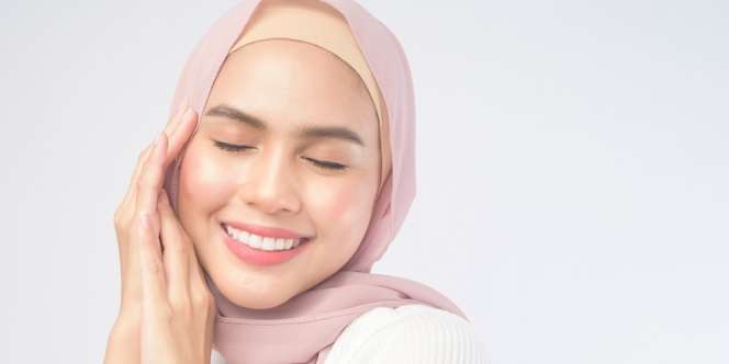 Cleansing Balm vs Micellar Water, Mana yang Lebih Baik untuk Membersihkan Makeup?