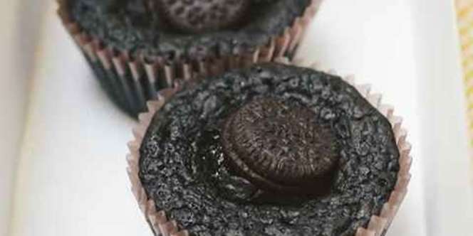 Kombinasikan Oreo dan Cokelat Hitam, Brownies Cup Satu Ini Enak Dimakan Malam-Malam