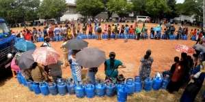 Krisis Sri Lanka, Sebuah Kronologi Krisis Ekonomi Politik