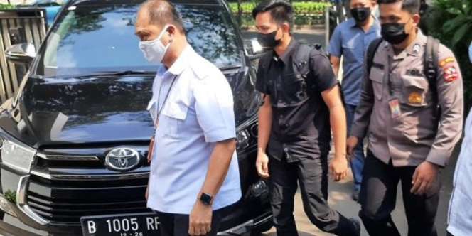 Penampilan Perdana Bharada E di Depan Publik, Sosok Misterius di Balik Aksi Baku Tembak Brigadir J