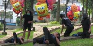 Lagi Tidur Nyenyak Bapak Ini Terbangun dan Tiba-tiba Jadi Penjual Balon, Auto Bingung Saat 'Jualannya' Diborong