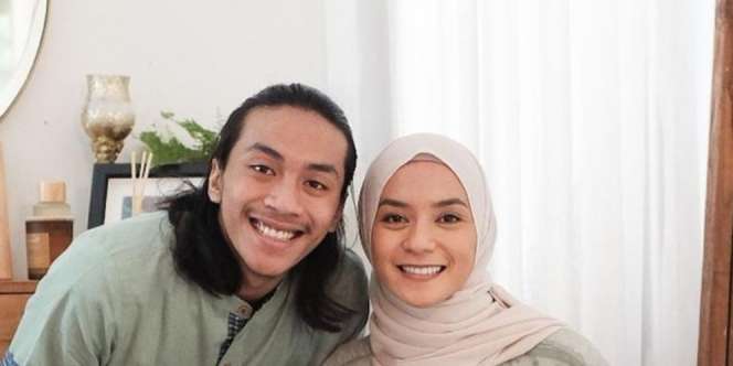 Potret Enno Lerian Bareng Anak, bak Adik Kakak
