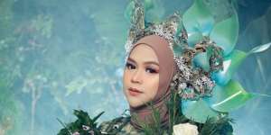 Belum 24 Jam Melahirkan Ria Ricis Sudah Lincah Lagi, Perekam Vdeo Malah yang Ngilu