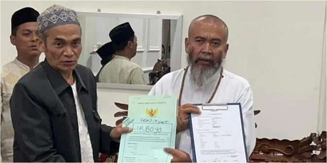 Sumber `Pabrik Duit` Syekh Puji, Dulu Viral Nikahi Gadis 12 Tahun, Kini Wakafkan Tanah 9.900 Meter untuk Bangun Ponpes!