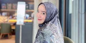 Inspirasi Tampilan Hijab Mimi Jamilah, Qoriah Cantik Bersuara Merdu
