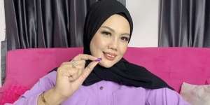 Makin Tajir, Elly Sugigi Beli 2 Rumah di Bandung