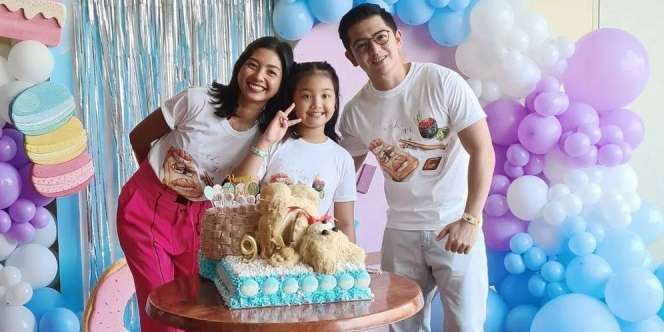 Cerita Kue 'Beruang Terbalik' Nicky Tirta Khusus untuk Putrinya