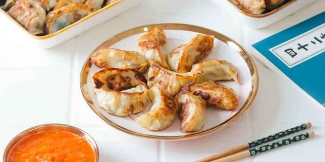 Pungkasi Hari Kerja Minggu Ini dengan Menyantap Lezatnya Gyoza di Jakarta