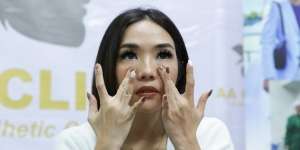 Potret Gisella Anastasia Tanpa Makeup saat Lakukan Perawatan Wajah, Cantiknya Natural!