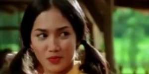 Gadis di Iklan Baterai Ini Sekarang Jadi Seleb Hot Mom yang Tajir Melintir, Bisa Tebak?
