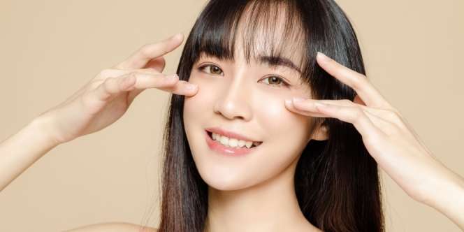 Tampil Lebih Imut dengan Membuat Rambut Berponi dalam 3 Langkah
