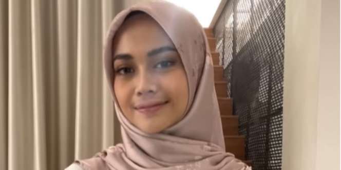 Tutorial Kerudung Segiempat yang Stylish dan Menutup Dada