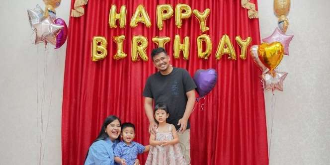 Perayaan Sederhana Ulang Tahun ke-4 Putri Kahiyang dan Bobby