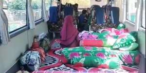 Modifikasi Antimainstream! Bus Disulap jadi Rumah Berjalan, Tersedia Organ Tunggal Sampai Kompor