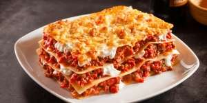 Rayakan Ulang Tahun Kali Ini dengan Lasagna Cake Biar Beda dari Biasanya Yuk!