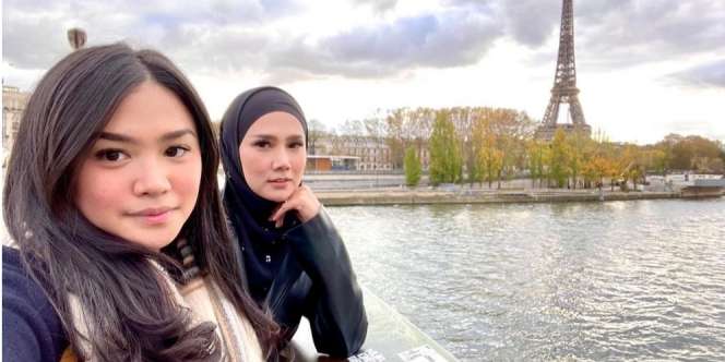 Mulan Jameela Bagikan Potret Tiarani Savitri Wisuda, Penampilan Sederhananya Jadi Sorotan