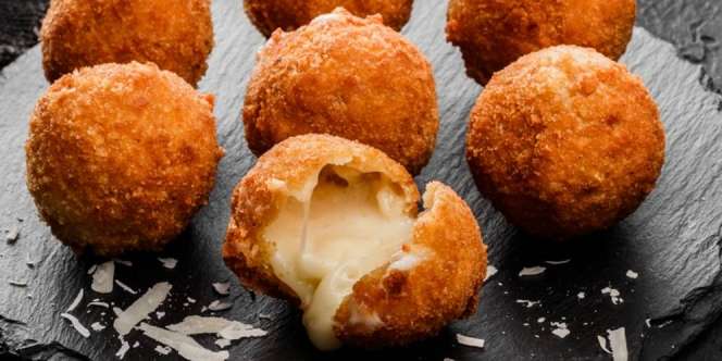 Potato Cheese Ball, Kejunya Meleleh Manjakan Lidah