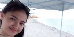 Sempat Mualaf dan Berhijab, Marcella Simon Kembali Masuk Kristen
