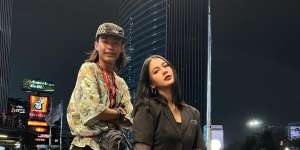7 Potret Bonge Citayam dengan Circle Barunya, Semuanya Artis Top!