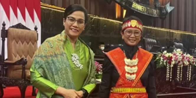Gaya Anggun Duo `Bestie` Menteri Jokowi di Sidang Tahunan 2022, Berjalan Ala Model di Red Carpet DPR