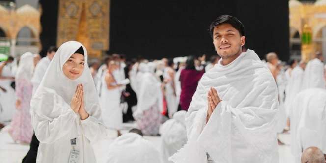 Thariq Kasih Cincin Ke Fuji, Netizen Sukses Dibikin Geger Pasangan Terbucin Satu Ini