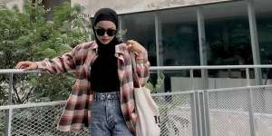 Padu-Padan Kemeja Flanel untuk Tampilan Weekend