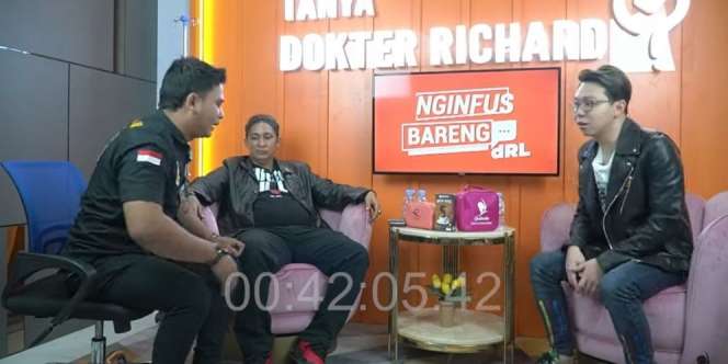 Tantang Pesulap Merah Adu Tembak Pistol, kok Habib Jindan Malah Takut Saat Diminta Tes Kekebalan Pakai Jarum Suntik? Gagal Dapat iPhone deh!