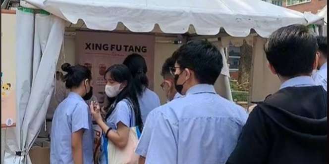 Awas Minder, Jajanan Bazar di SMA Ini Seperti di Mal