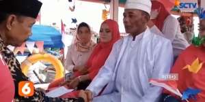 Terinspirasi Nenek Moyang, Pasangan Pengantin Ini Gelar Pernikahan di Tengah Laut