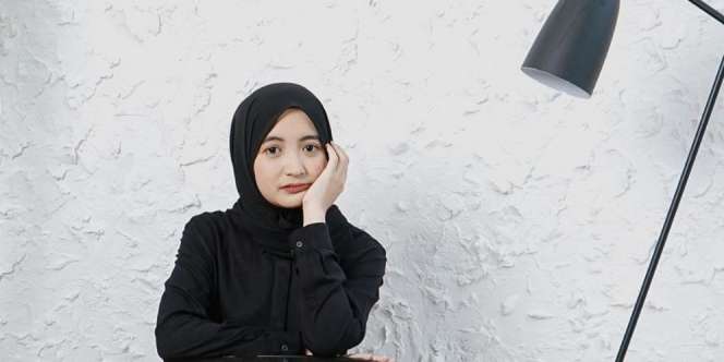 Masya Allah! Kisah Dibalik Arafah Rianti Berangkatkan Haji Ibunda