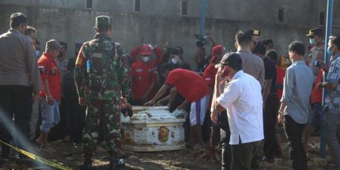 Misteri Luka di Jari Brigadir J Terkuak, Ternyata Ini Penyebabnya