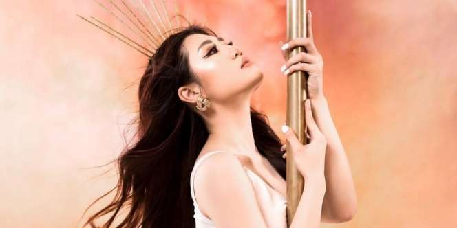 Banyak Dilakukan Selebritas, Ini Sederet Manfaat Olahraga Pole Dance