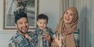 Selamat! Irish Bella Melahirkan Anak Perempuan, Wajahnya Bikin Penasaran