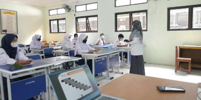 Kelas Pintar Bantu Memajukan Implementasi Kurikulum Merdeka