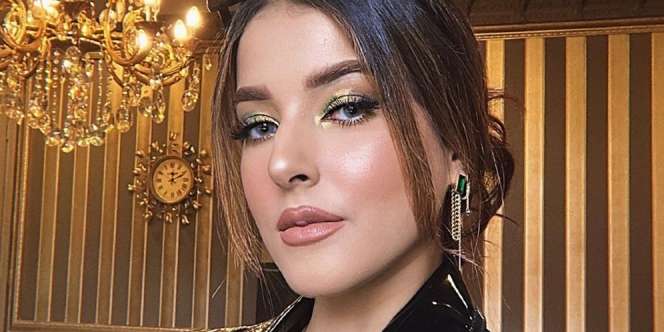 Tips Membuat Gaya Makeup Mata Cut Crease ala Tasya Farasya