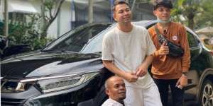 Mengharukan, Ini Alasan Sebenarnya Raffi Ahmad Belikan Mobil Rp470 Juta untuk Ucok Baba