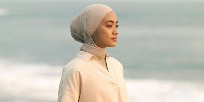 Gaya Busana Kasual ala Ayudia Bing Slamet yang Santai nan Stylish