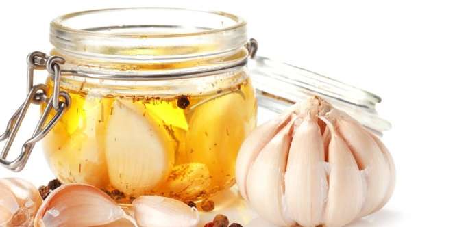 Resep Minyak Bawang Putih untuk Membuat Sop dan Tumisan Lebih Gurih