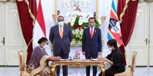 Kunjungan ke Jakarta, Raja dengan 15 Istri di Afrika Ini Mau Borong Kosmetik Indonesia