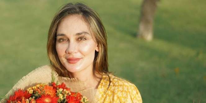 Rayakan Ulang Tahun ke-39 di Bali, Luna Maya Glowing Maksimal