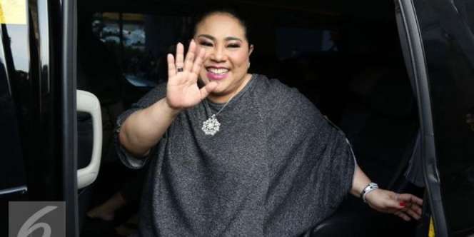 Tak Mau Cepat Pensiun, Nunung Srimulat Sampaikan Alasan Haru Kerja untuk Cucunya