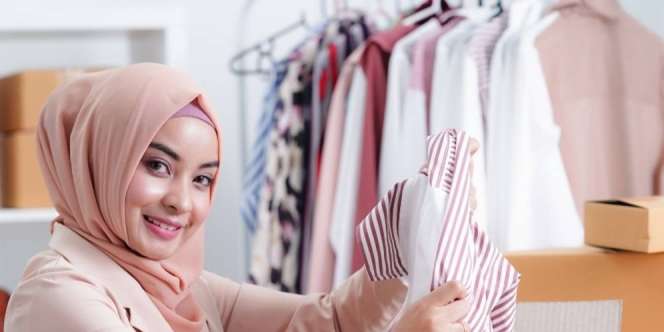 Simpan Koleksi Outfit Sesuai Bahannya, Biar Terawat dan Rapi