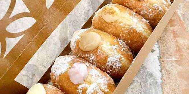 Usir Kebosanan di Rumah dengan Menyantap Lezatnya Bombolini Rentjah Manis Jakarta