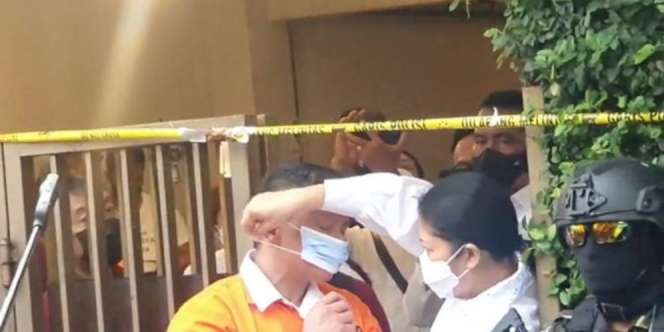 Momen Romantis Putri Candrawathi dan Ferdy Sambo 'yang Terselip' di Tengah Rekonstruksi Pembunuhan Brigadir J