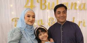 Ustaz Riza Muhammad Girang Jenis Kelamin Calon Anak Kembarnya Sesuai Prediksi