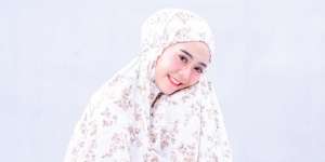 Lifehack Hilangkan Node di Mukena Saat Deterjen Tak Lagi Mempan