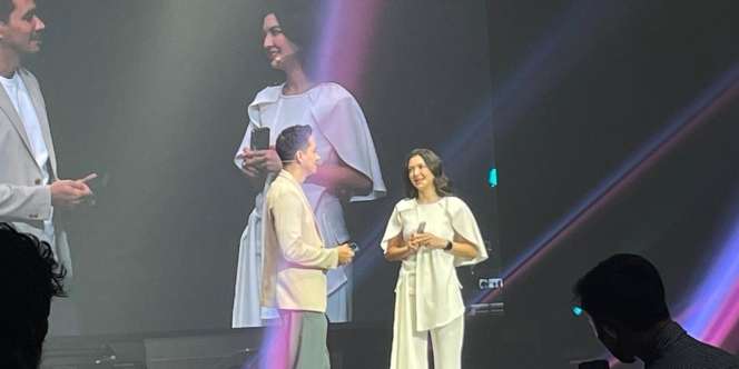 Smartphone Favorit Raline Shah Sering Diledek HP-nya `Bapak-Bapak`