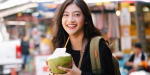 Adakah Manfaat Kelapa Bakar untuk Kesehatan Tubuh? Ketahui Juga Kandungan Nutrisinya