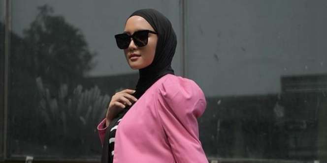Gaya Busana Kasual ala Erica Putri, Tak Kalah Cantik dari Citra Kirana