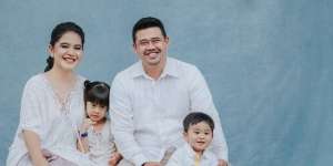 Kahiyang dan Bobby Gelar Upacara Mangupa Upa untuk Anak Ketiganya
